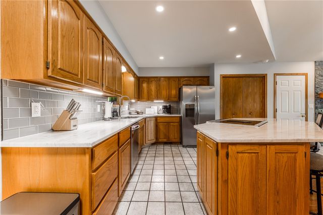 30 Heather Drive, Bella Vista, AR 72715