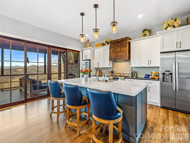 1839 Grandview Drive, Tuckasegee, NC 28783