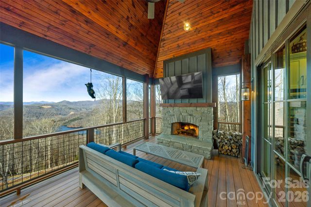 1839 Grandview Drive, Tuckasegee, NC 28783