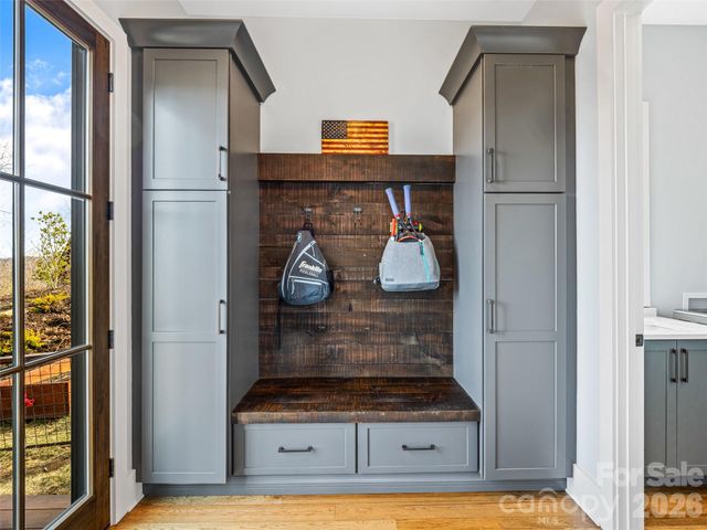 1839 Grandview Drive, Tuckasegee, NC 28783