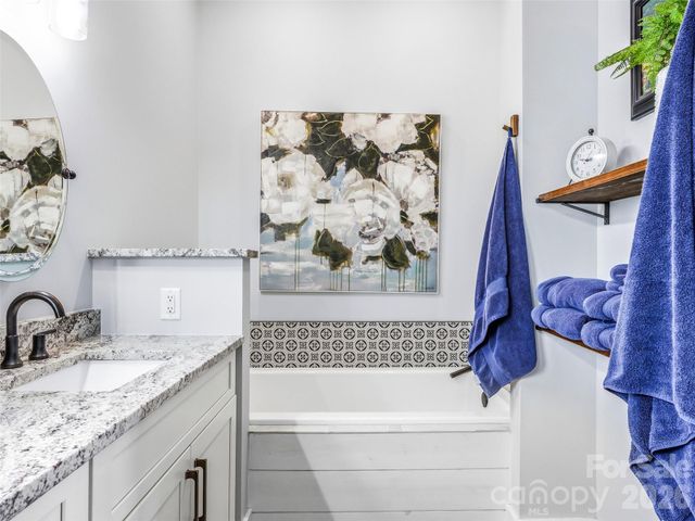 1839 Grandview Drive, Tuckasegee, NC 28783