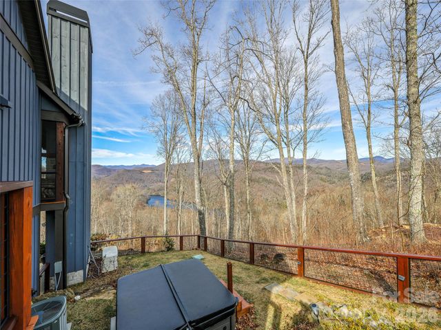 1839 Grandview Drive, Tuckasegee, NC 28783