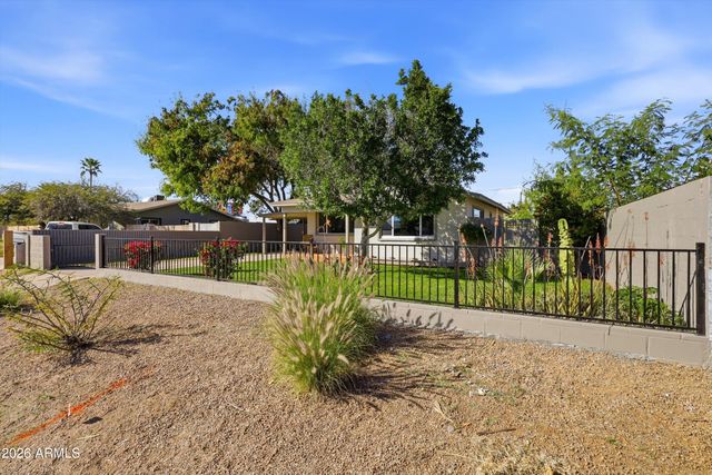 8112 E 1ST Avenue, Mesa, AZ 85208