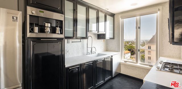 1424 N Crescent Heights Boulevard 61, Los Angeles, CA 90046