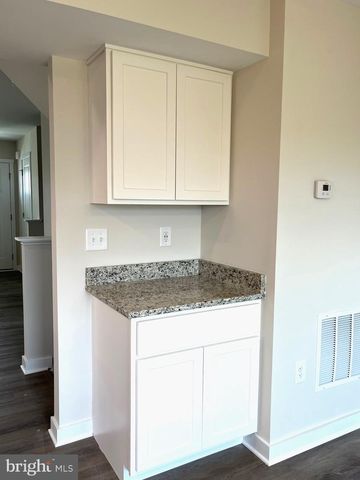 90 MOSES DRIVE, Martinsburg, WV 25405