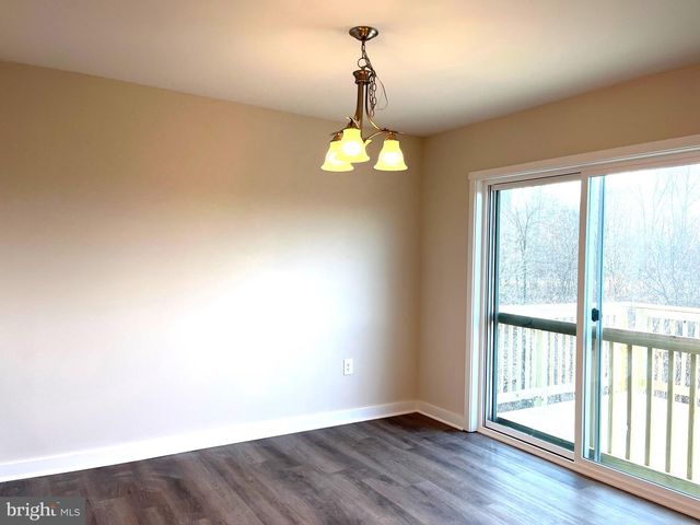 90 MOSES DRIVE, Martinsburg, WV 25405