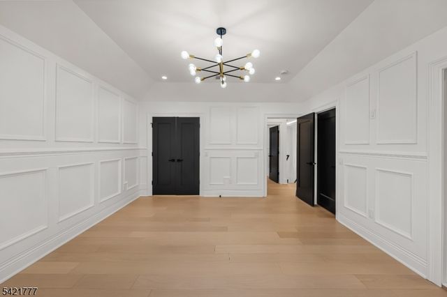 6 E Knollwood Rd, Edison Twp., NJ 08817