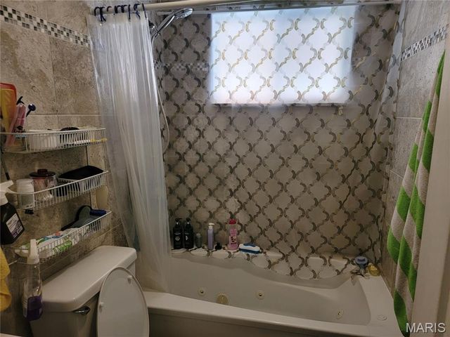 8111 Southpark Court, St Louis, MO 63125