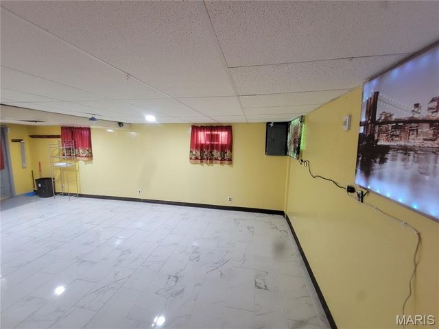 8111 Southpark Court, St Louis, MO 63125