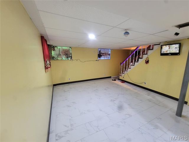 8111 Southpark Court, St Louis, MO 63125