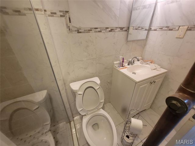 8111 Southpark Court, St Louis, MO 63125