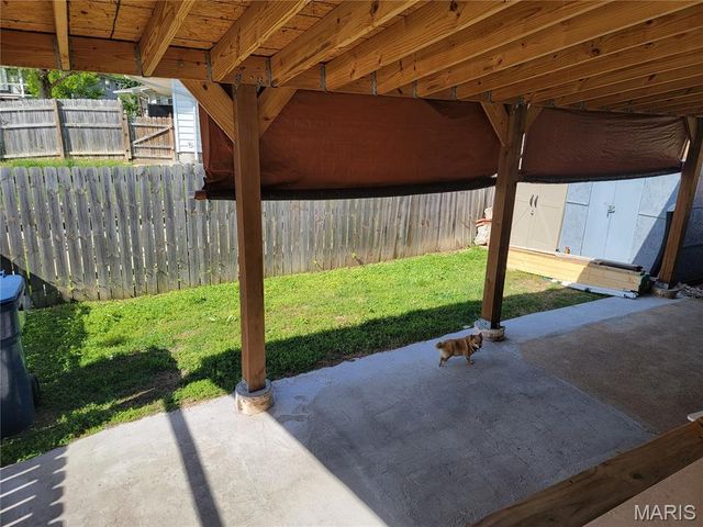 8111 Southpark Court, St Louis, MO 63125