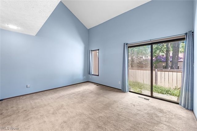621 Center Avenue, Cuyahoga Falls, OH 44221