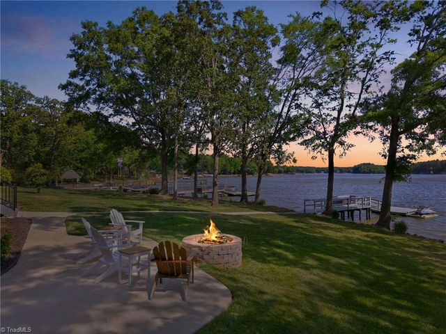 450 Mainsail Road, Salisbury, NC 28146