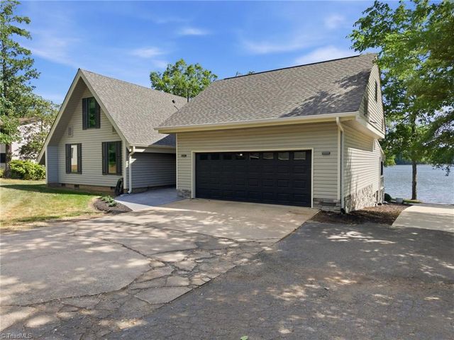 450 Mainsail Road, Salisbury, NC 28146