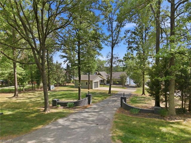 450 Mainsail Road, Salisbury, NC 28146