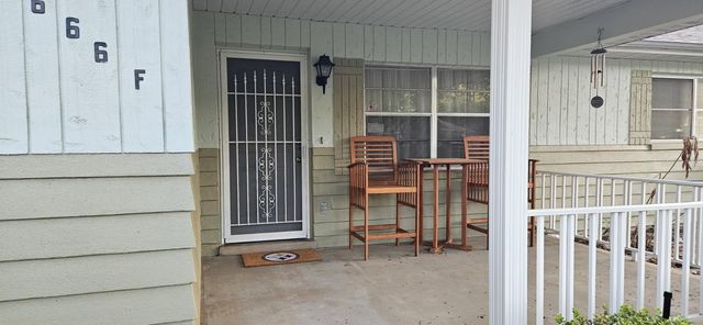 8666 SW 92ND LANE F, Ocala, FL 34481