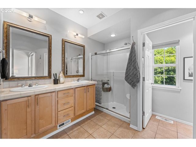 1790 Ne ASHBERRY Dr, Hillsboro, OR 97124
