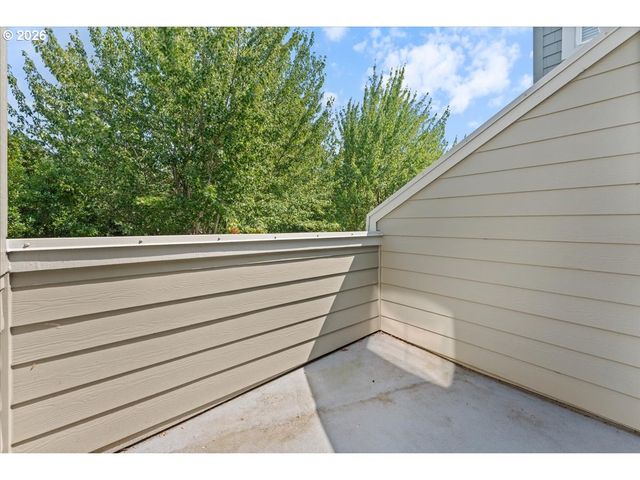 1790 Ne ASHBERRY Dr, Hillsboro, OR 97124