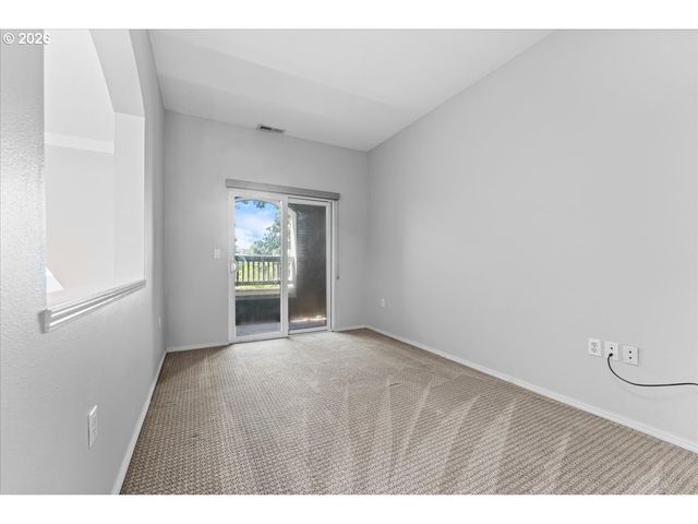 1790 Ne ASHBERRY Dr, Hillsboro, OR 97124