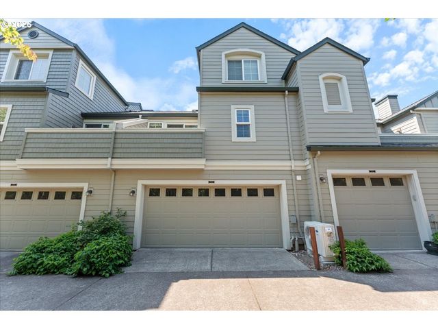 1790 Ne ASHBERRY Dr, Hillsboro, OR 97124