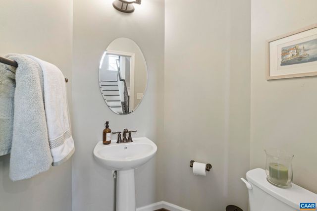 1490 WICKHAM POND DR, Charlottesville, VA 22901