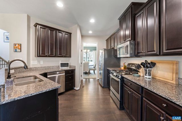 1490 WICKHAM POND DR, Charlottesville, VA 22901