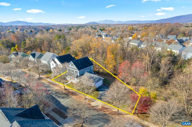 1490 WICKHAM POND DR, Charlottesville, VA 22901