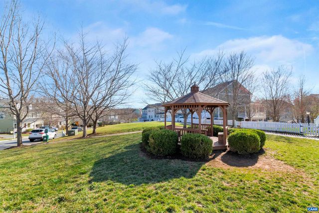 1490 WICKHAM POND DR, Charlottesville, VA 22901