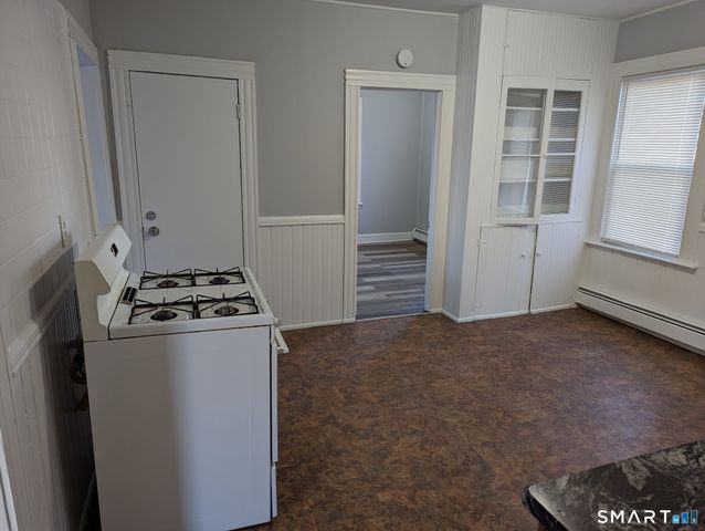 105 Rhodes Street, New Britain, CT 06051