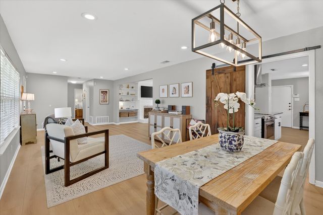 2920 Sharpview Lane, Dallas, TX 75228