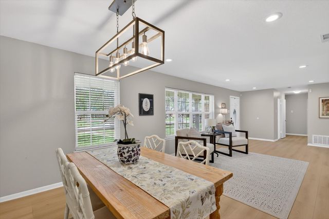 2920 Sharpview Lane, Dallas, TX 75228