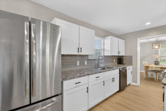 2920 Sharpview Lane, Dallas, TX 75228