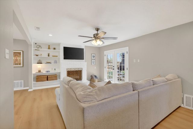 2920 Sharpview Lane, Dallas, TX 75228