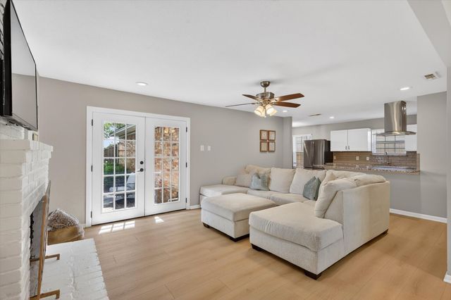 2920 Sharpview Lane, Dallas, TX 75228