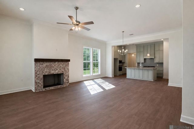 14113 Shore Beck Dr, Baton Rouge, LA 70810