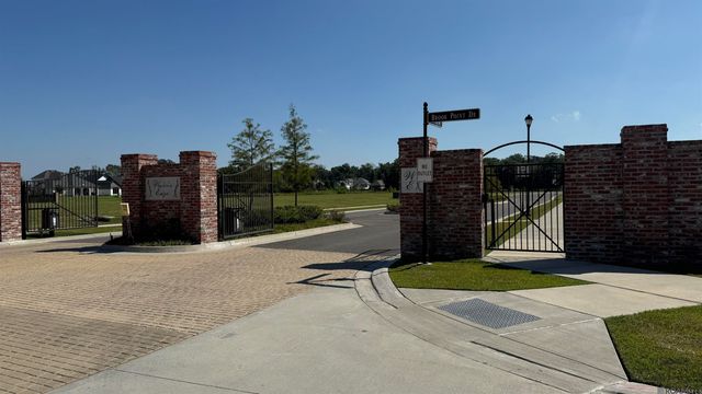 14113 Shore Beck Dr, Baton Rouge, LA 70810