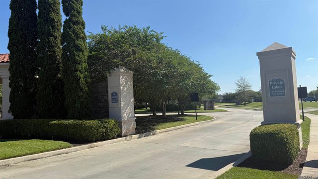 14113 Shore Beck Dr, Baton Rouge, LA 70810