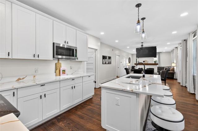 37 Poplar Street, Porterdale, GA 30014