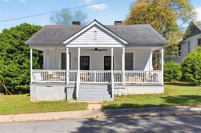 37 Poplar Street, Porterdale, GA 30014