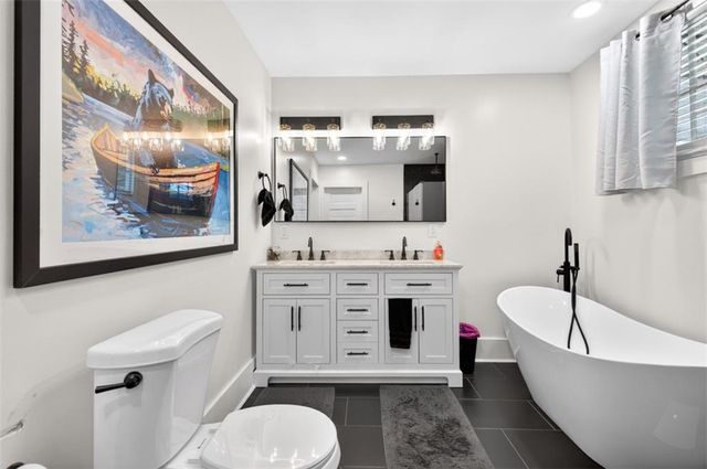 37 Poplar Street, Porterdale, GA 30014