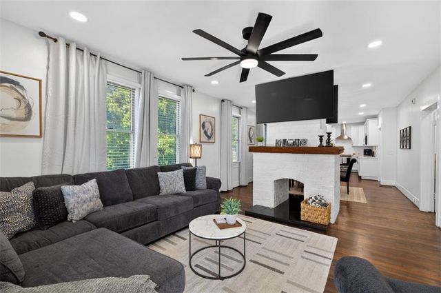 37 Poplar Street, Porterdale, GA 30014