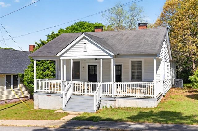 37 Poplar Street, Porterdale, GA 30014