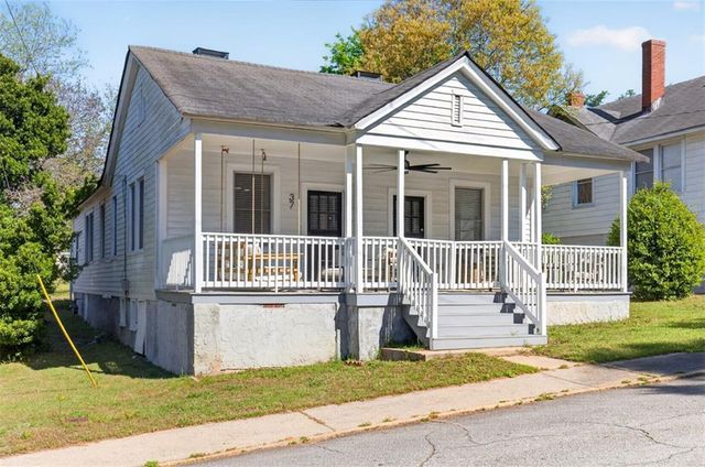 37 Poplar Street, Porterdale, GA 30014