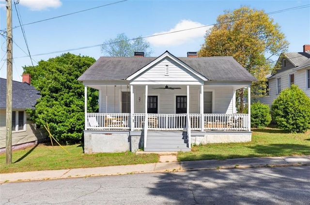 37 Poplar Street, Porterdale, GA 30014