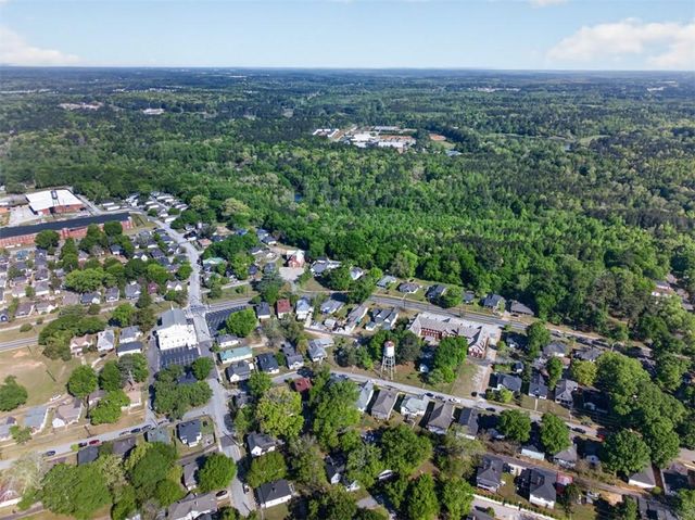 37 Poplar Street, Porterdale, GA 30014