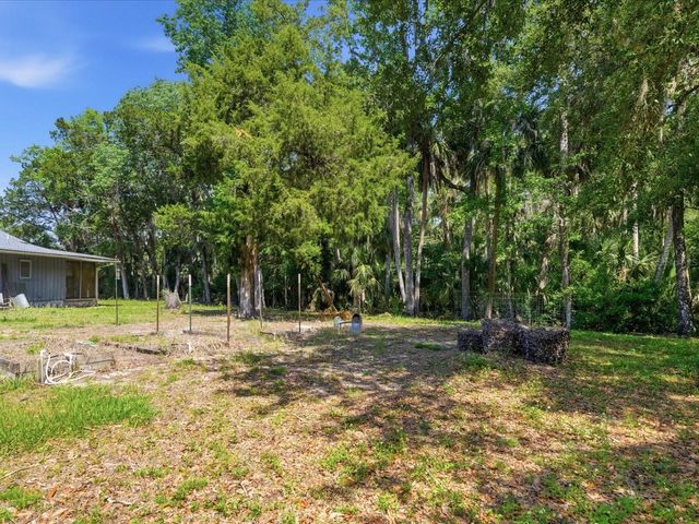 8979 W WHITE DOGWOOD DRIVE, Homosassa, FL 34448