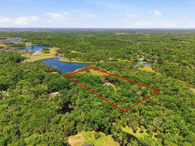 8979 W WHITE DOGWOOD DRIVE, Homosassa, FL 34448