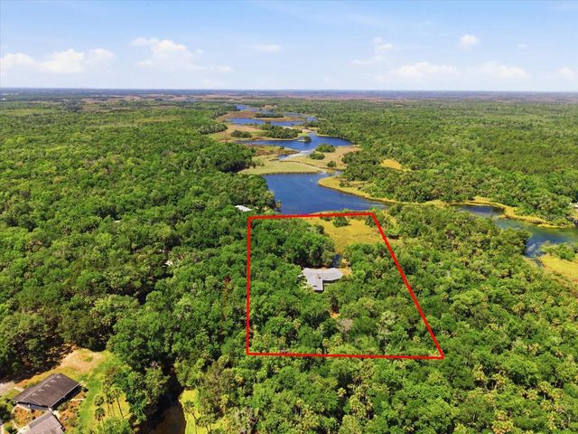 8979 W WHITE DOGWOOD DRIVE, Homosassa, FL 34448