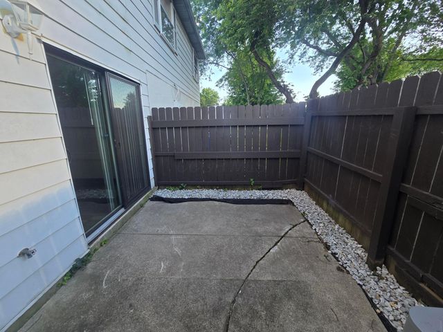 2508 Nassau Drive, 32E, Columbus, OH 43232